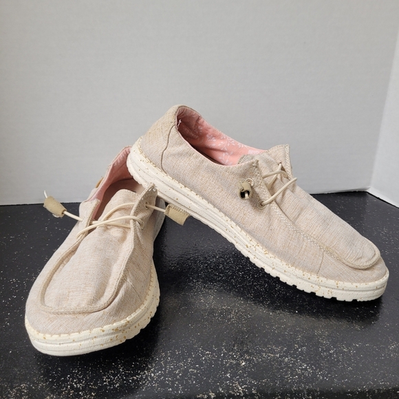 Hey Dude Wendy Chambray White Nut Color - Picture 1 of 7